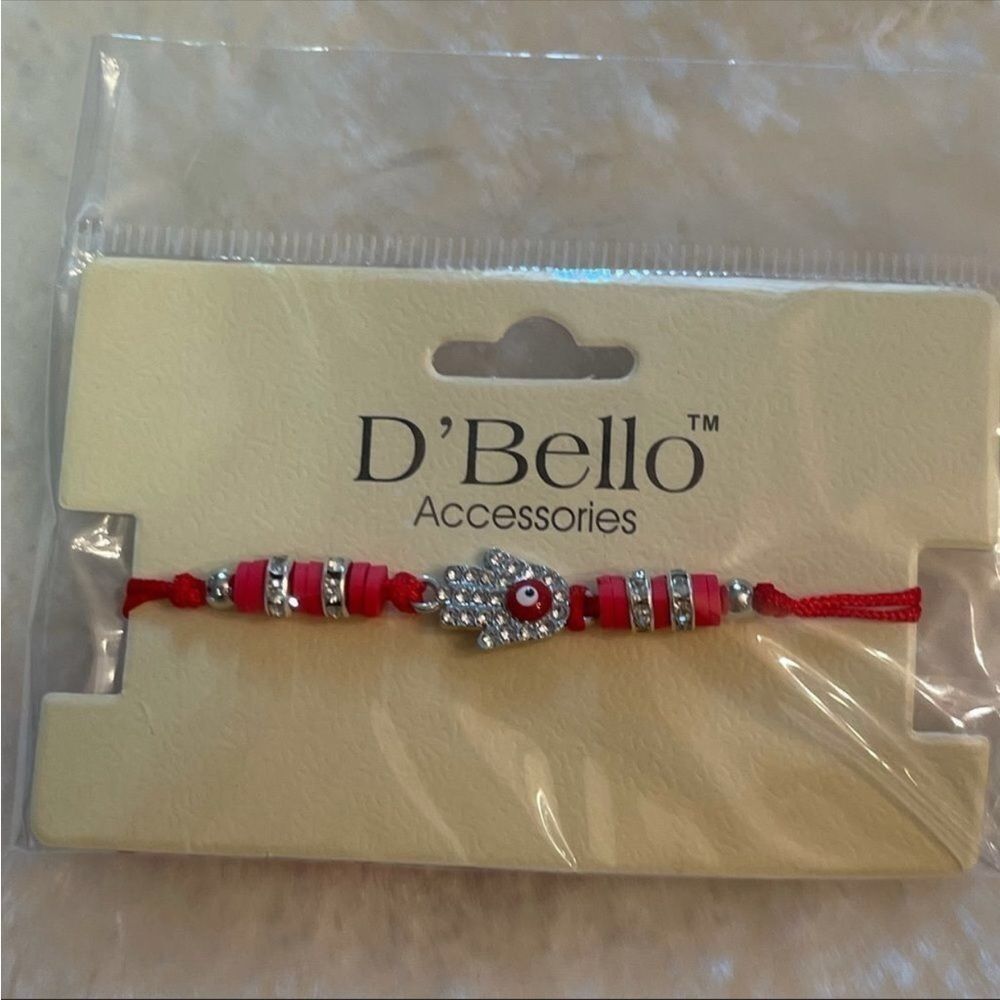 ✨ Red String Adjustable Bracelet - Picture 2 of 3
